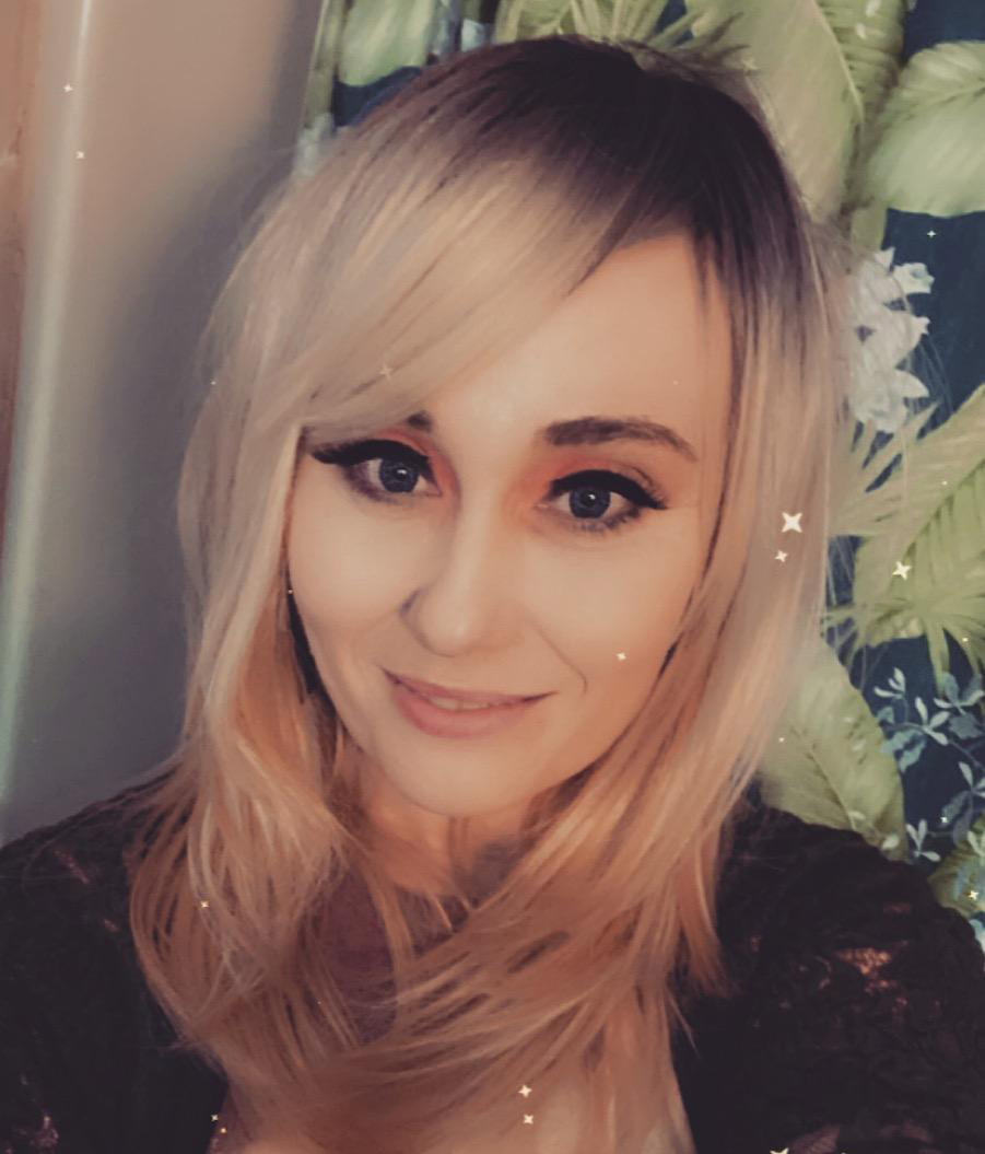 Blonde Long Wavy Wigs