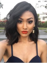 Medium Wavy Lace Front Human Hair Wigs With Side Bangs 12 Inches